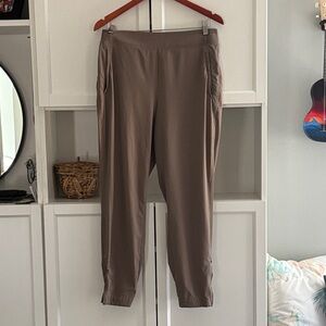 Athleta Women's Tan Trousers
